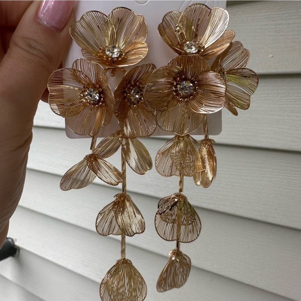 Zara Kate Middleton Gold cascading Floral Drop Earrings